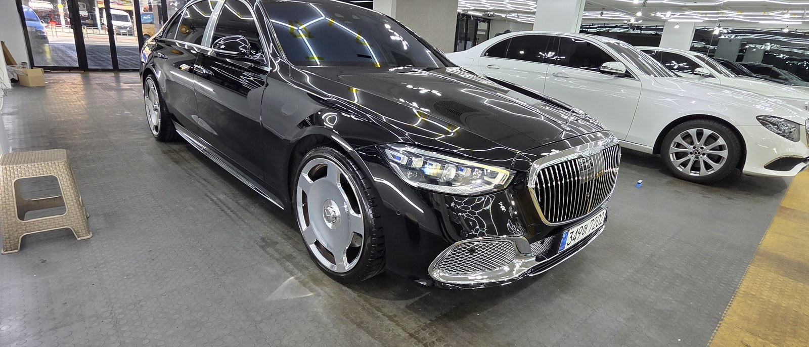 마이바흐 S580 검정 신차 측면 반사 - 부산 유리막코팅