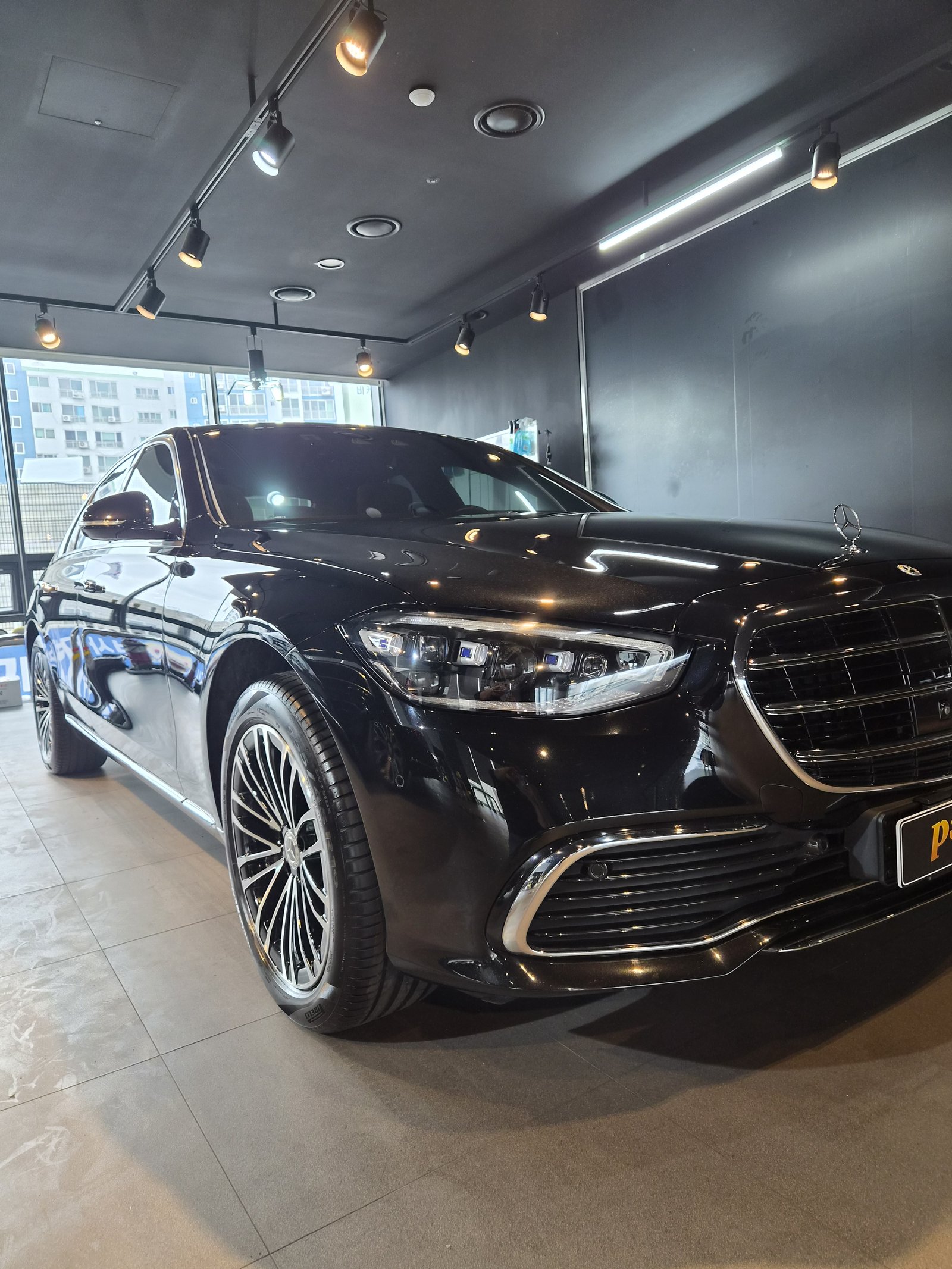 벤츠 S350 검정 전측면 글로시 - 부산 유리막코팅