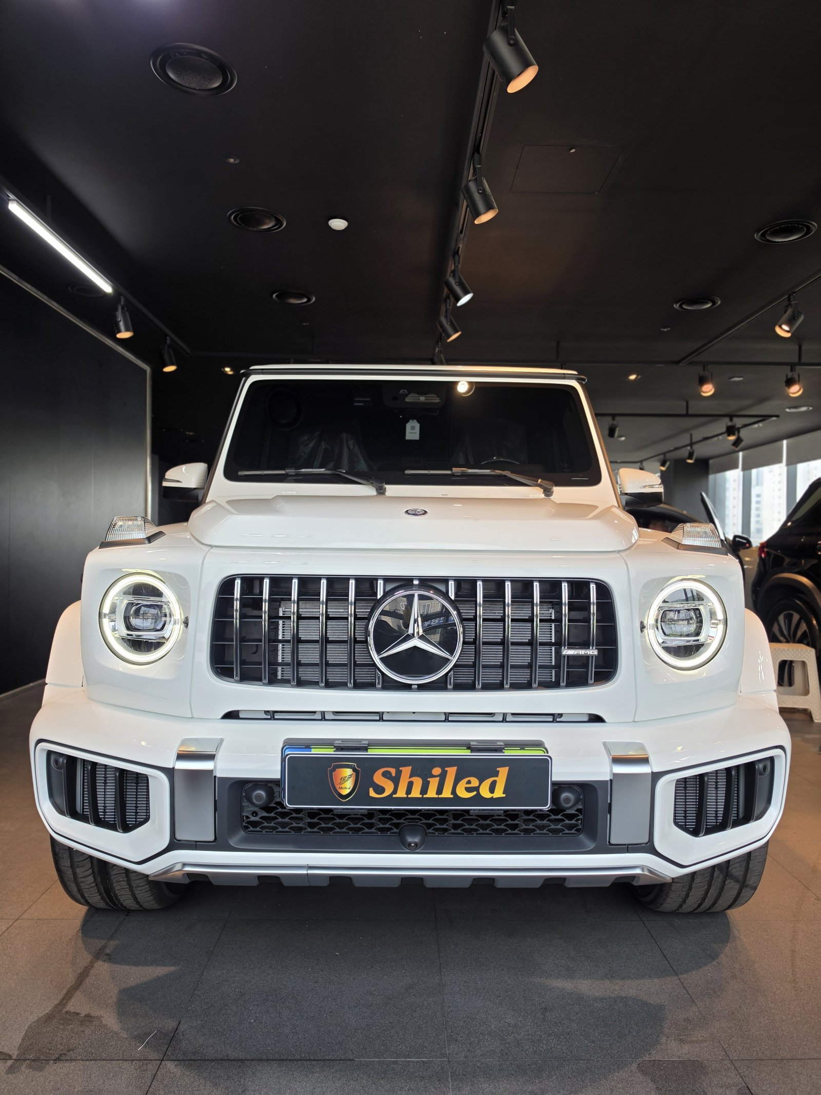 벤츠 G63 AMG 백색 신차 F5 유리막코팅 - 부산 유리막코팅 전면