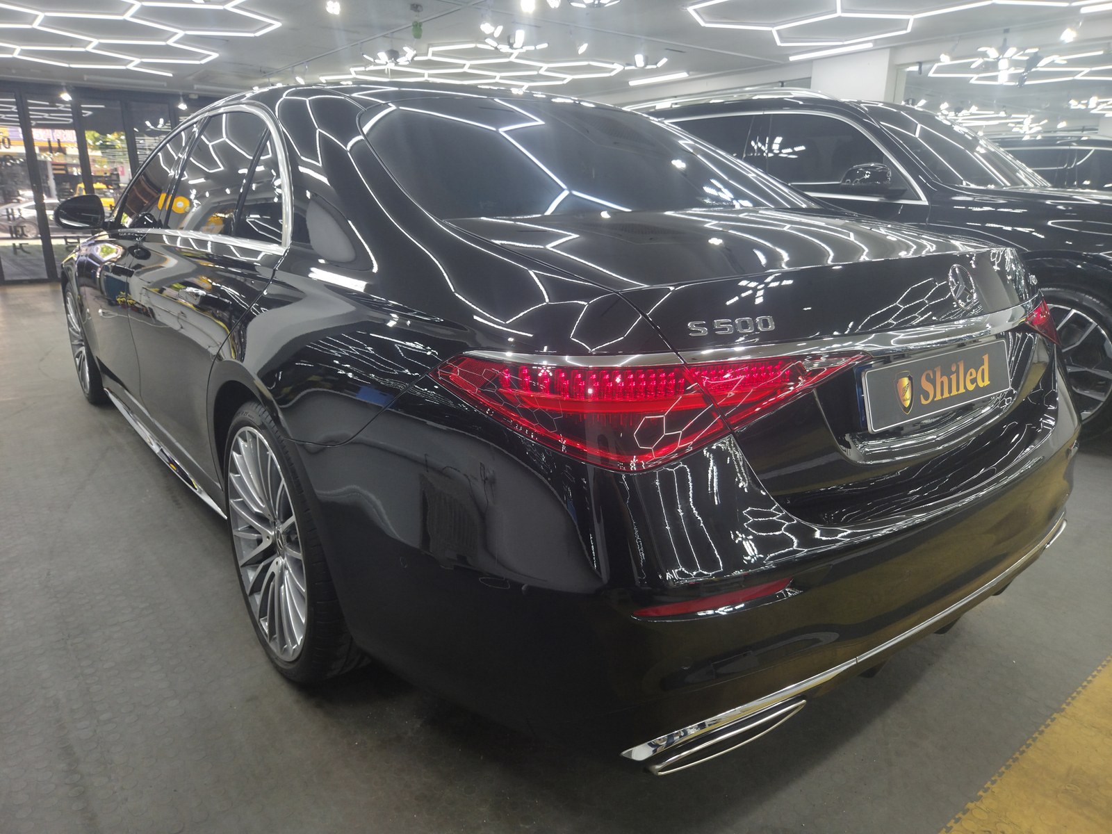 벤츠 S500 검정 측후면 코팅 마감 - 부산 쉴드광택
