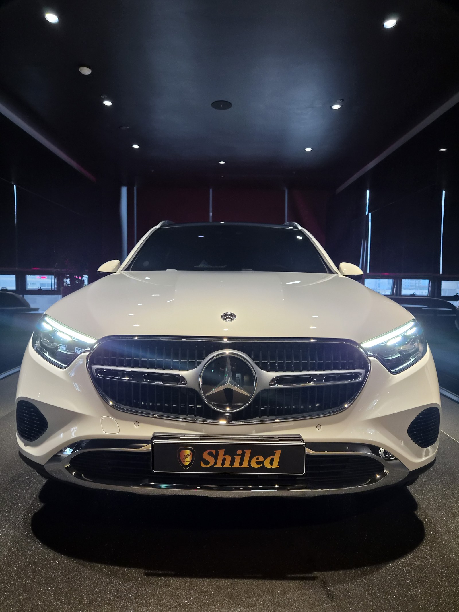 벤츠 GLC300 백색 신차 F5 유리막코팅 - 부산 쉴드광택 전면