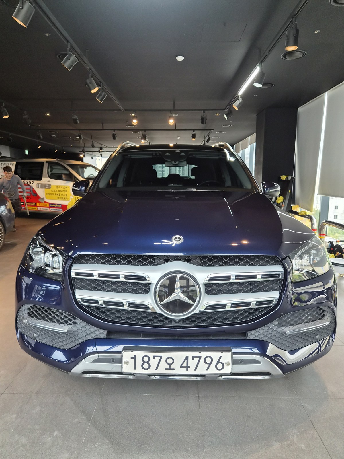 벤츠 GLS400 다크 블루 광택 - 부산 쉴드광택 전면