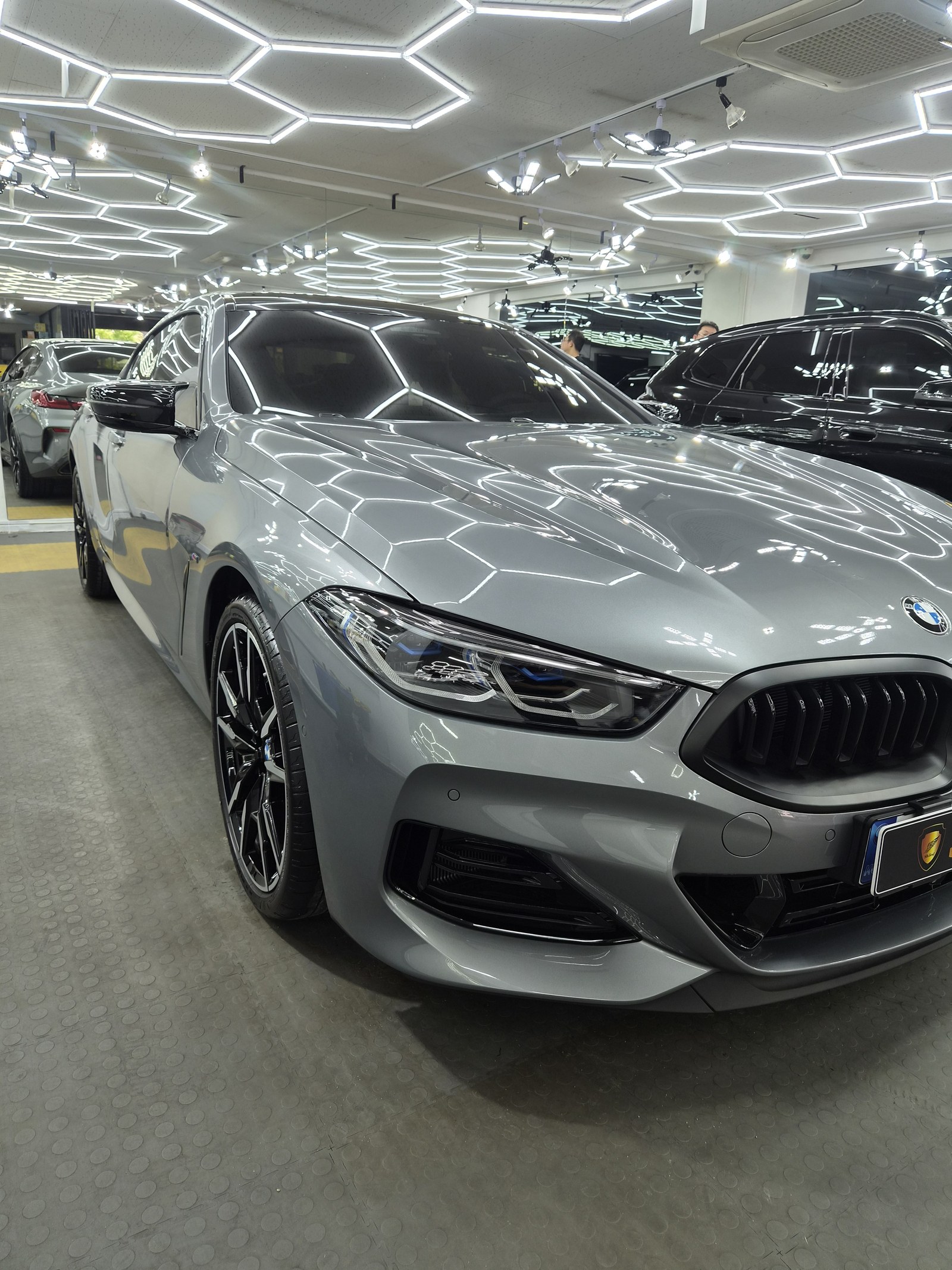 부산 유리막코팅 BMW M850i 그란쿠페 전측면 - 쉴드광택
