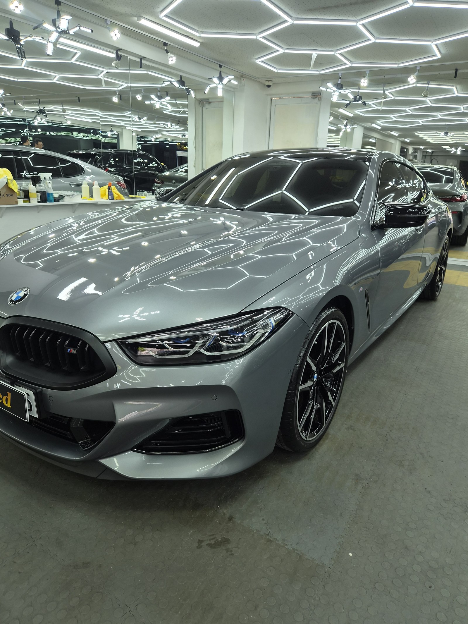 유리막코팅 BMW M850i 그란쿠페 전측면 그릴 - G-PRO 신차코팅
