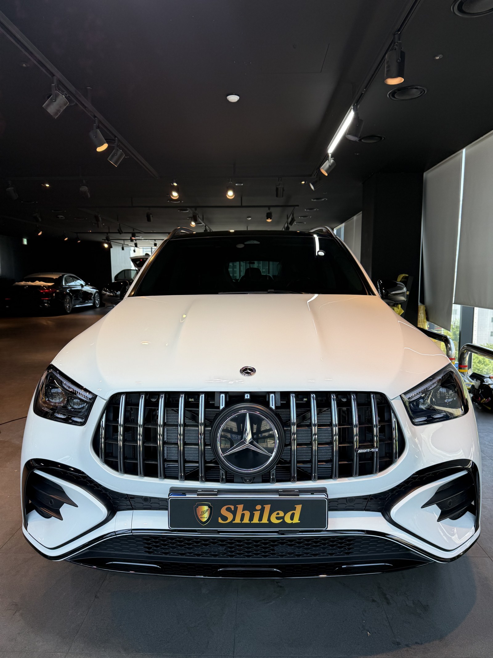 부산 유리막코팅 GLE450 화이트 신차 F5 그릴