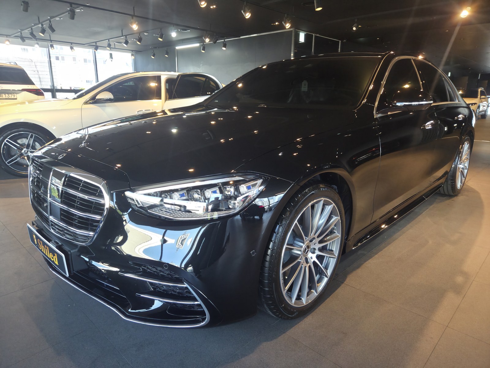 부산 벤츠 S450 블랙 신차 전측면