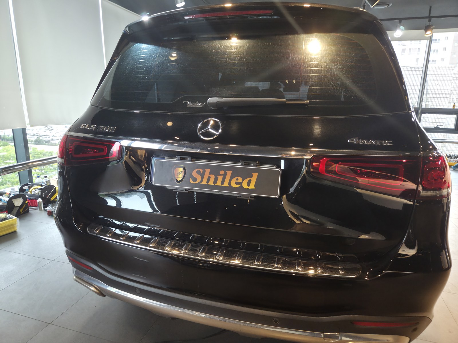 벤츠 GLS580 검정 후면 전체 광택·유리막코팅 완성 - 부산 쉴드광택