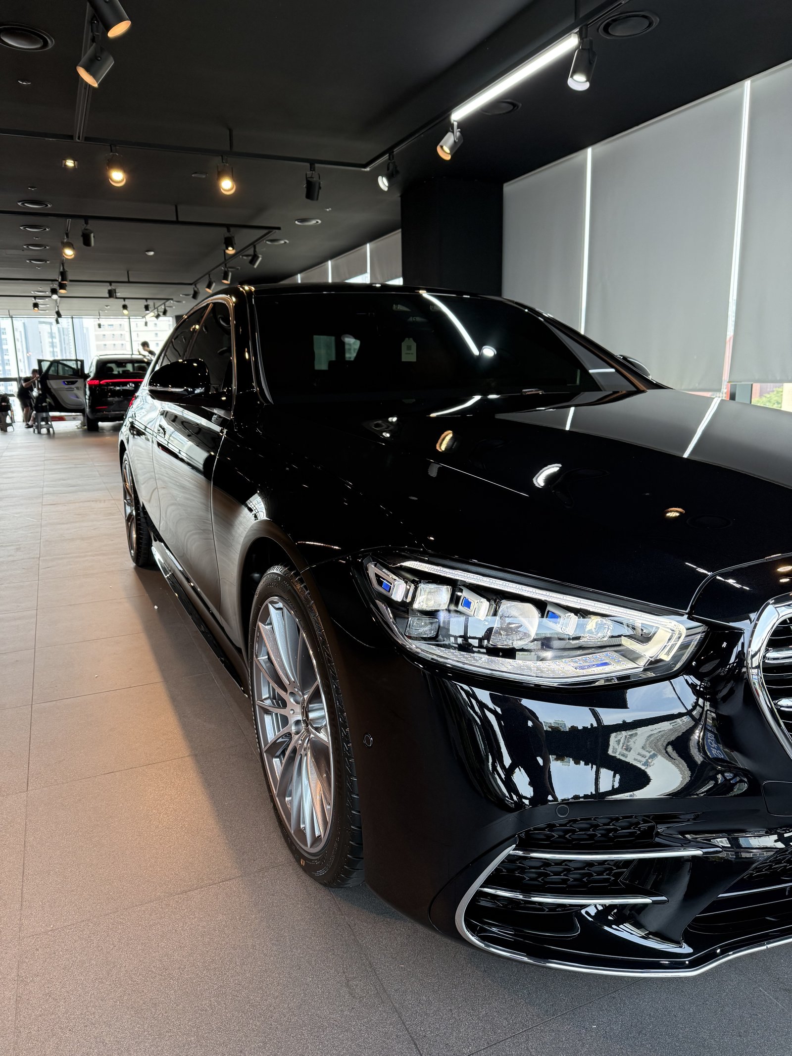 벤츠 S450 검정 신차 측면 - 부산 유리막코팅