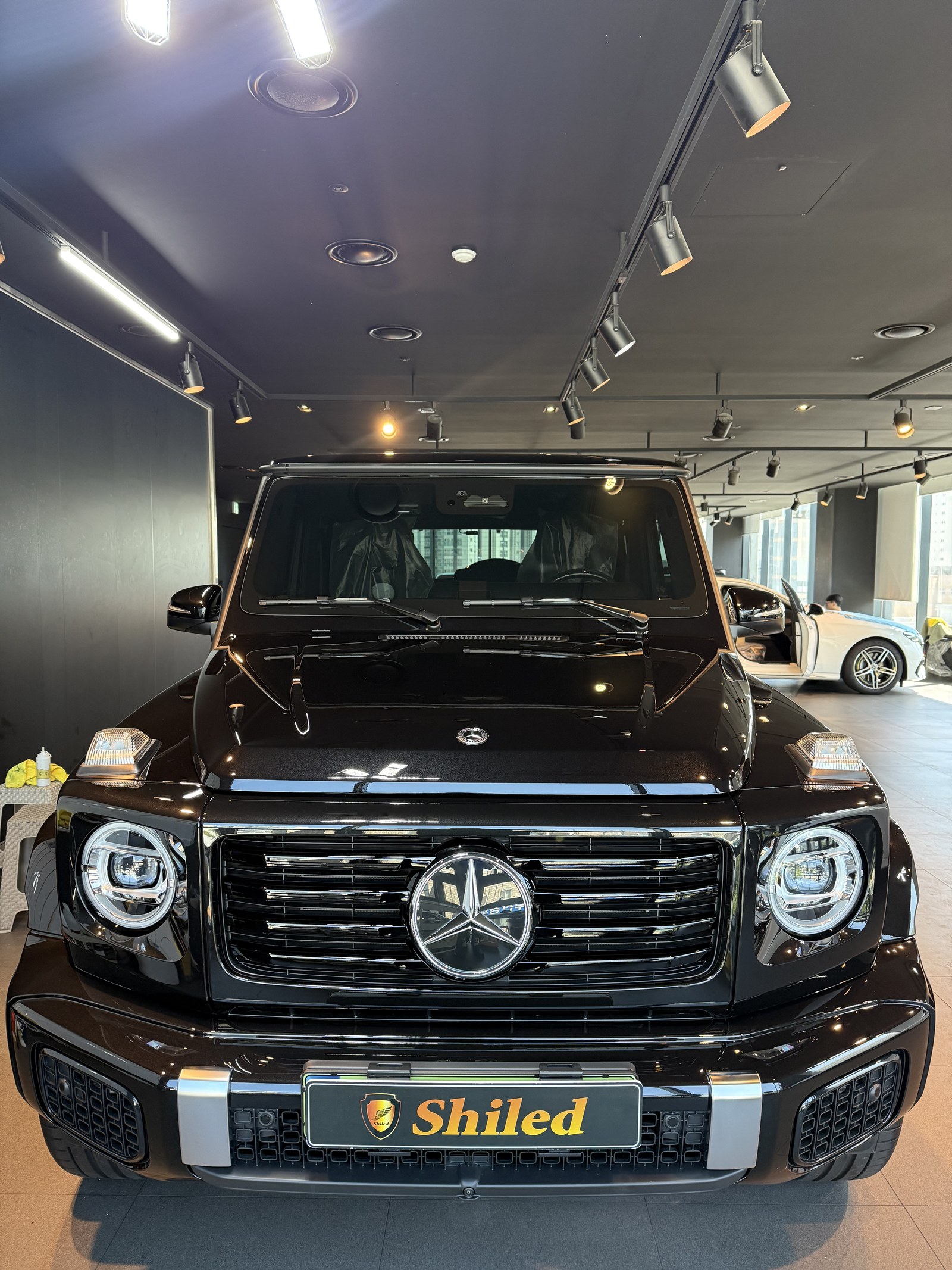 벤츠 G450 검정 신차 F5 유리막코팅 - 부산 쉴드광택 전면