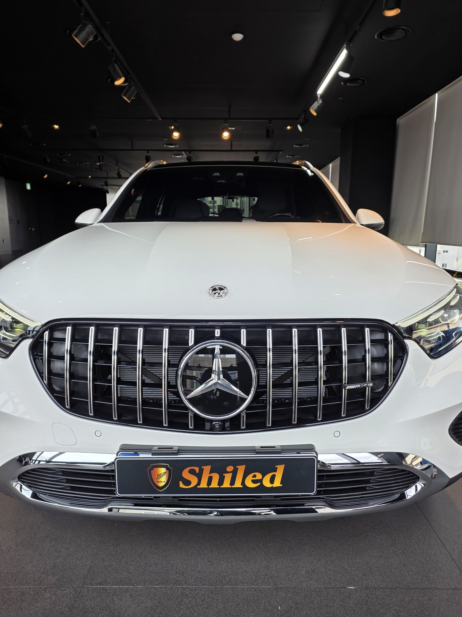 벤츠 GLC300 백색 신차 F5 유리막코팅 - 부산 쉴드광택 전면