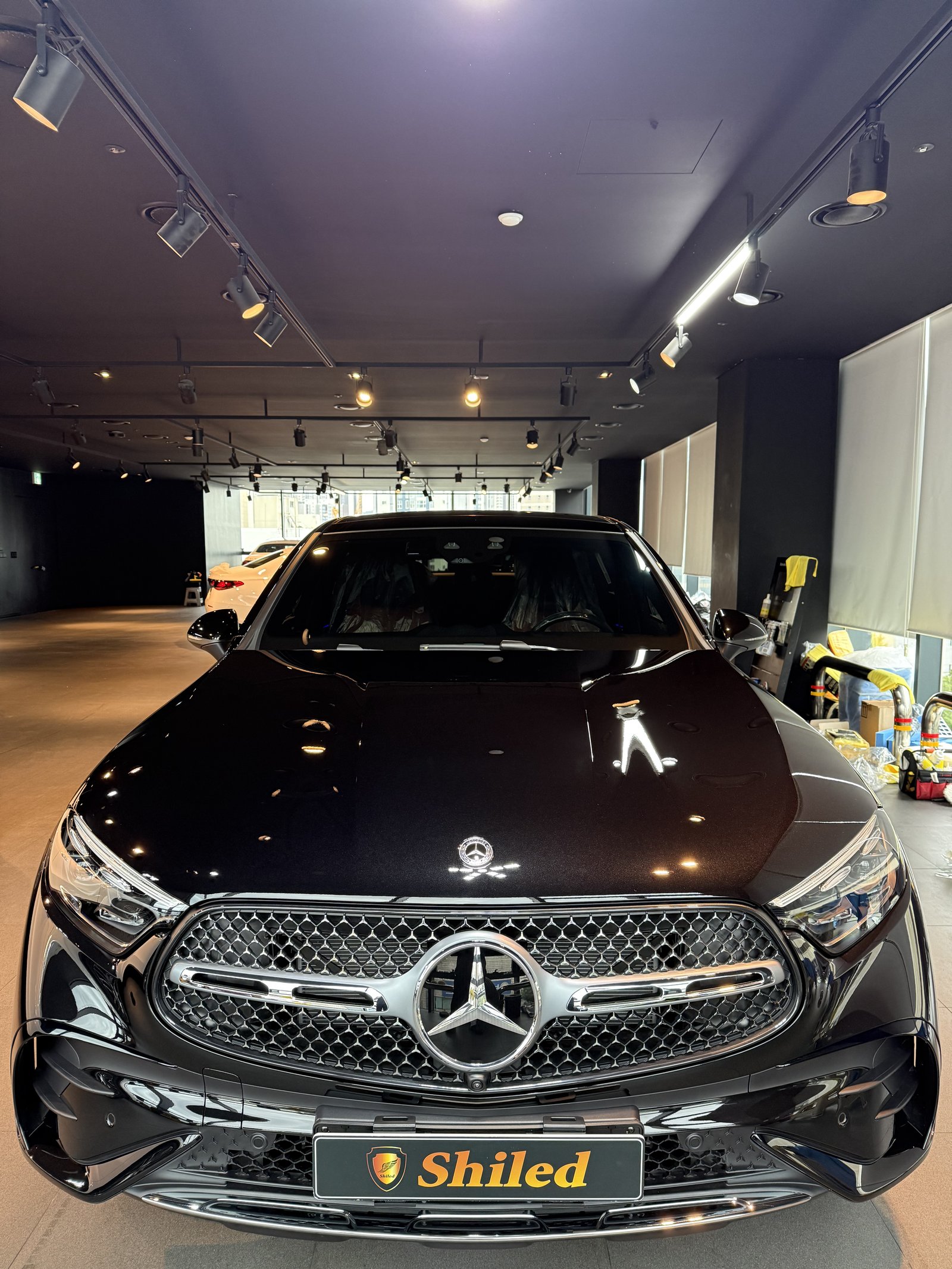 벤츠 GLC300 검정 신차 F5 유리막코팅 - 부산 쉴드광택 전면