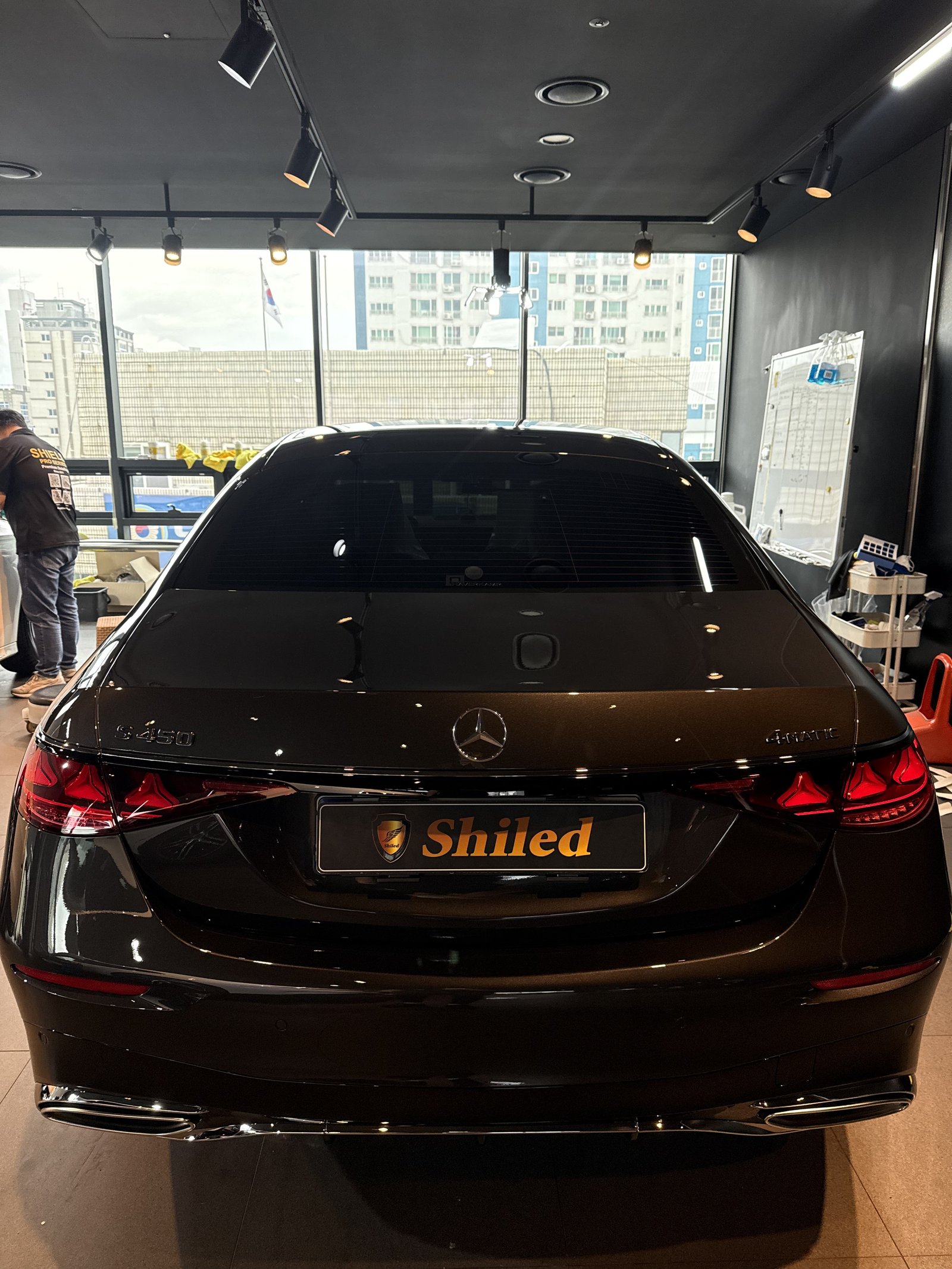 벤츠 S450 그레이 신차 후면 - 부산 쉴드광택 신차코팅