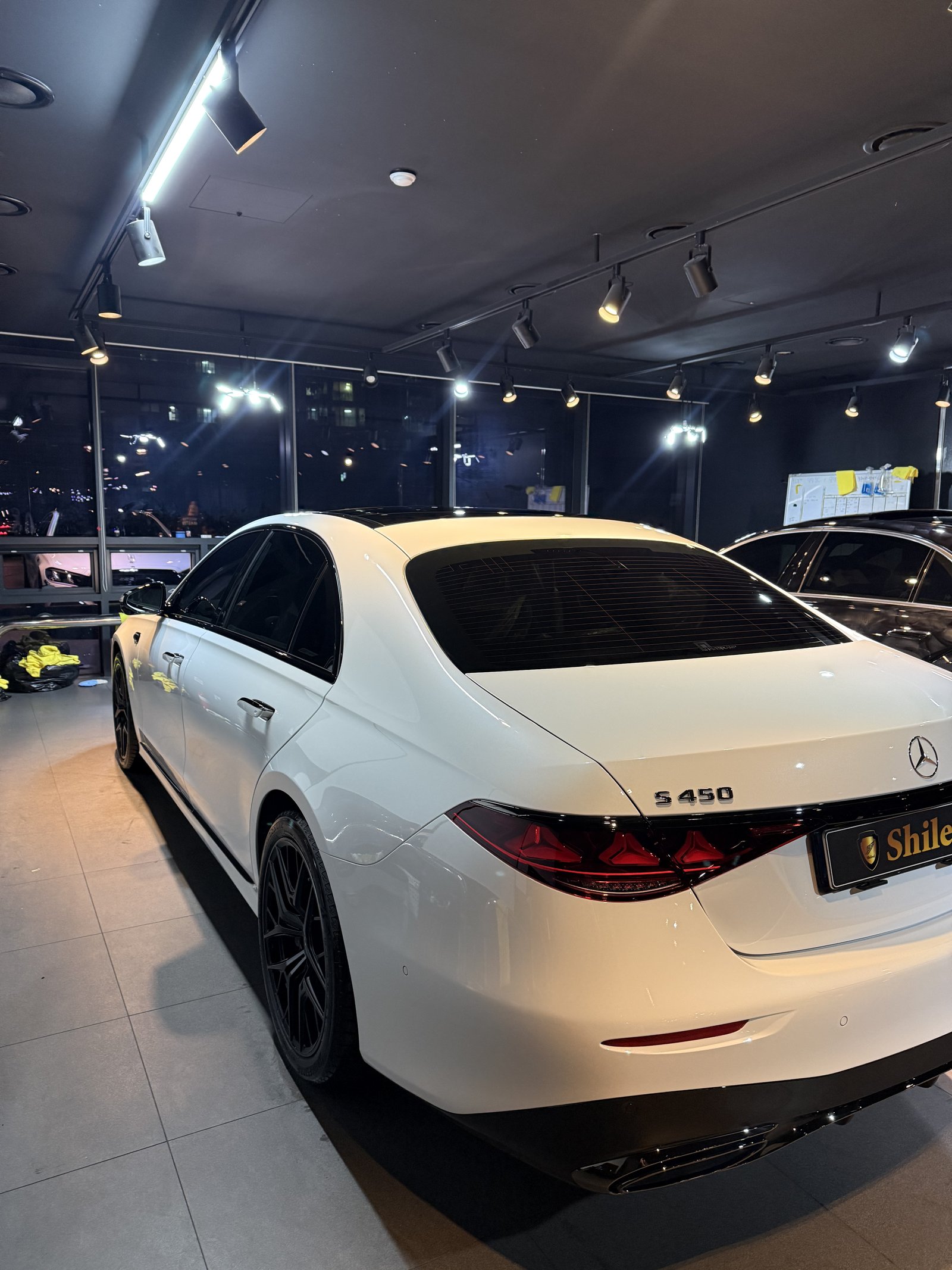 벤츠 S450 4MATIC 백색 신차 측후면 광택 - 부산 유리막코팅