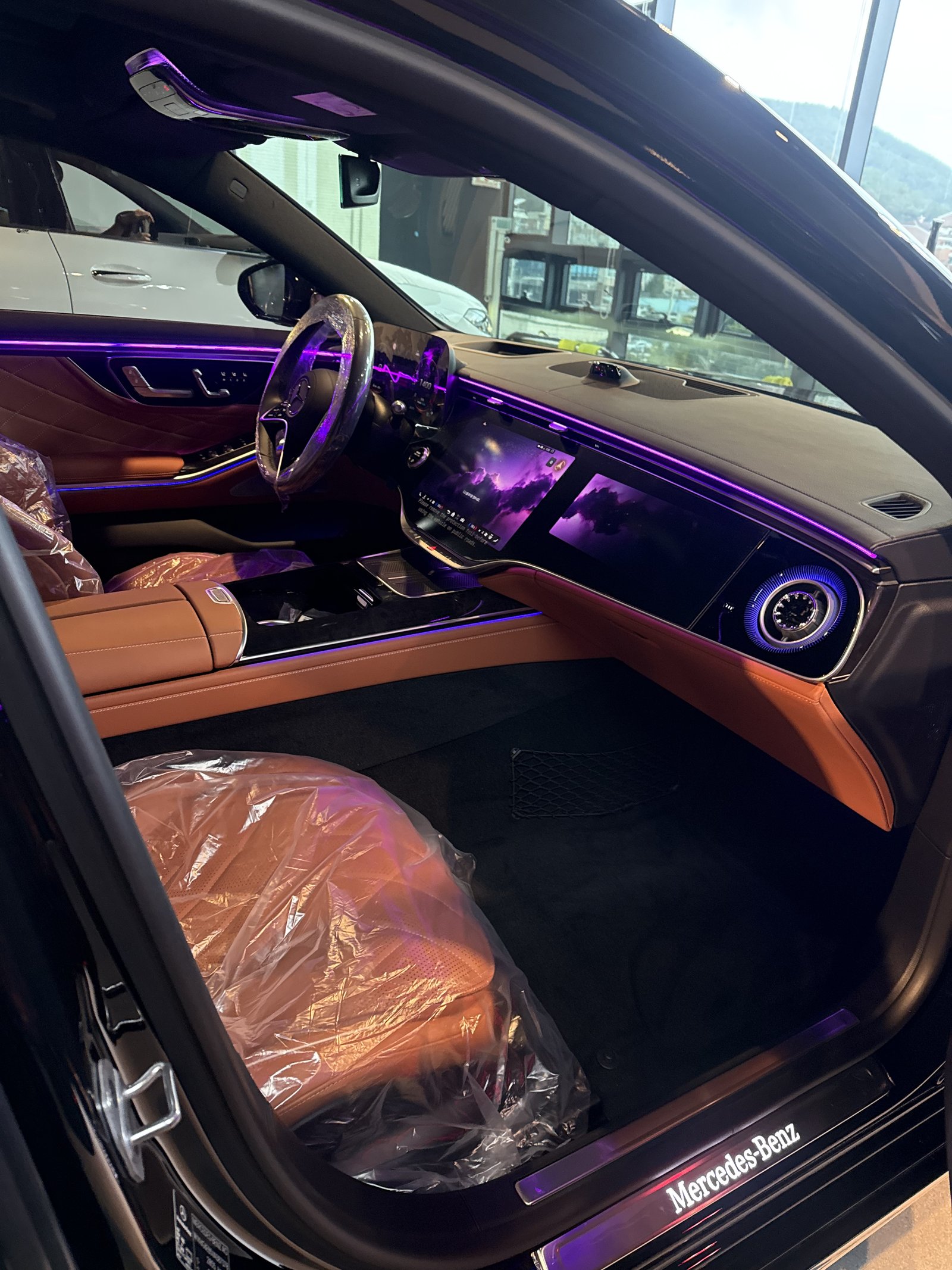 벤츠 S500 검정 신차 실내 - 출고 전 컨디션