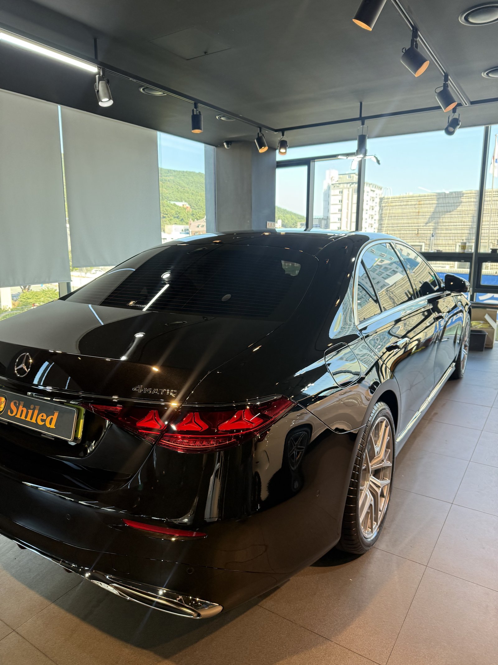 벤츠 S450 신차 후측면 - 출고 전 코팅