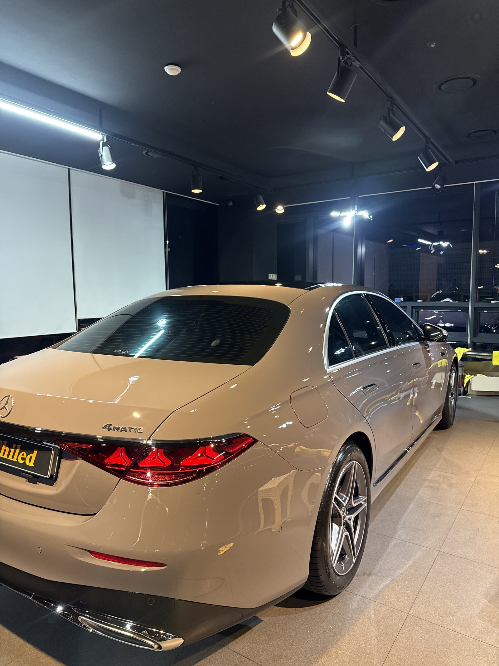 벤츠 S450 신차 후측면 - 출고 전 코팅