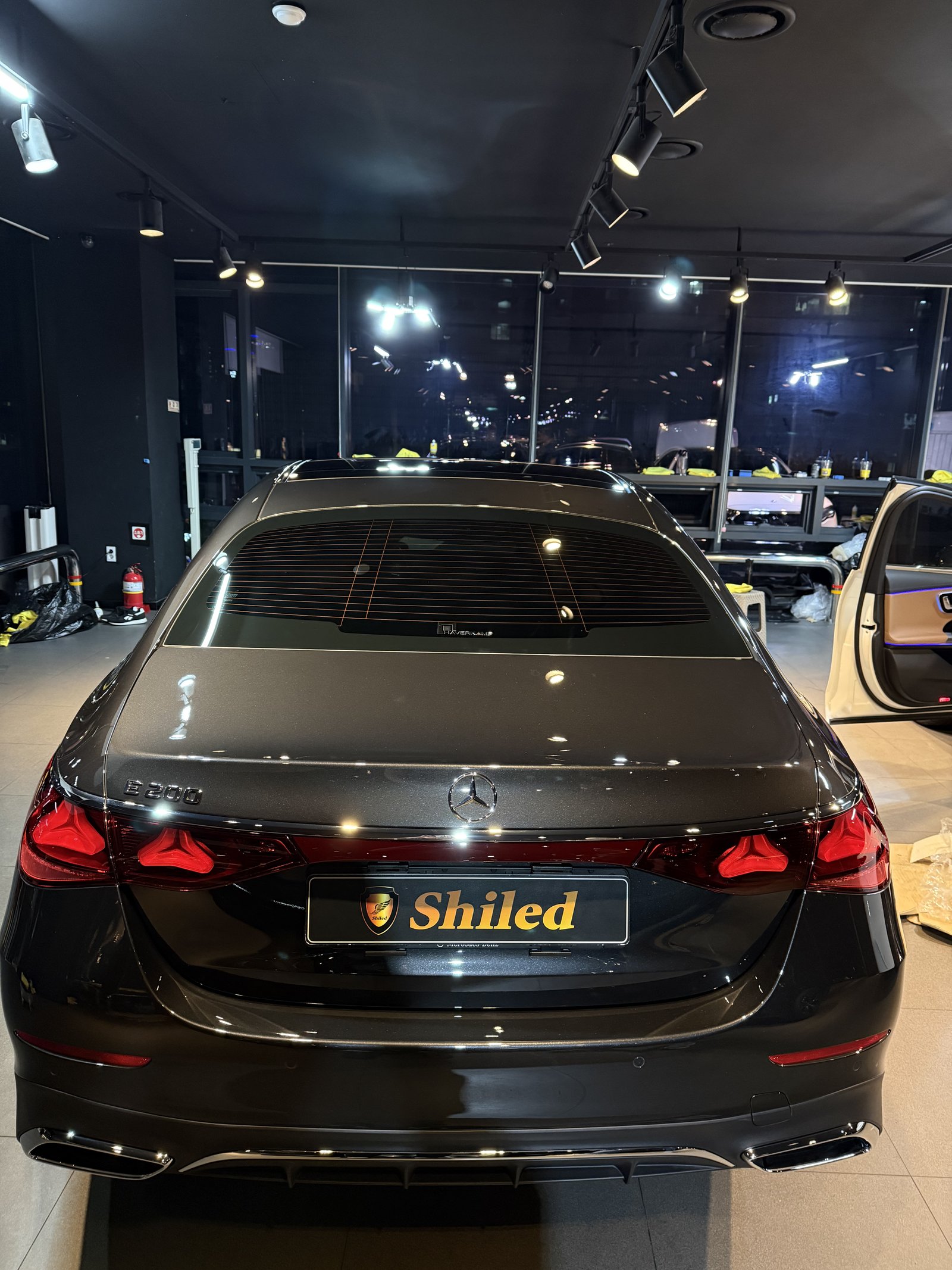 E200 AMG 신차 후면
