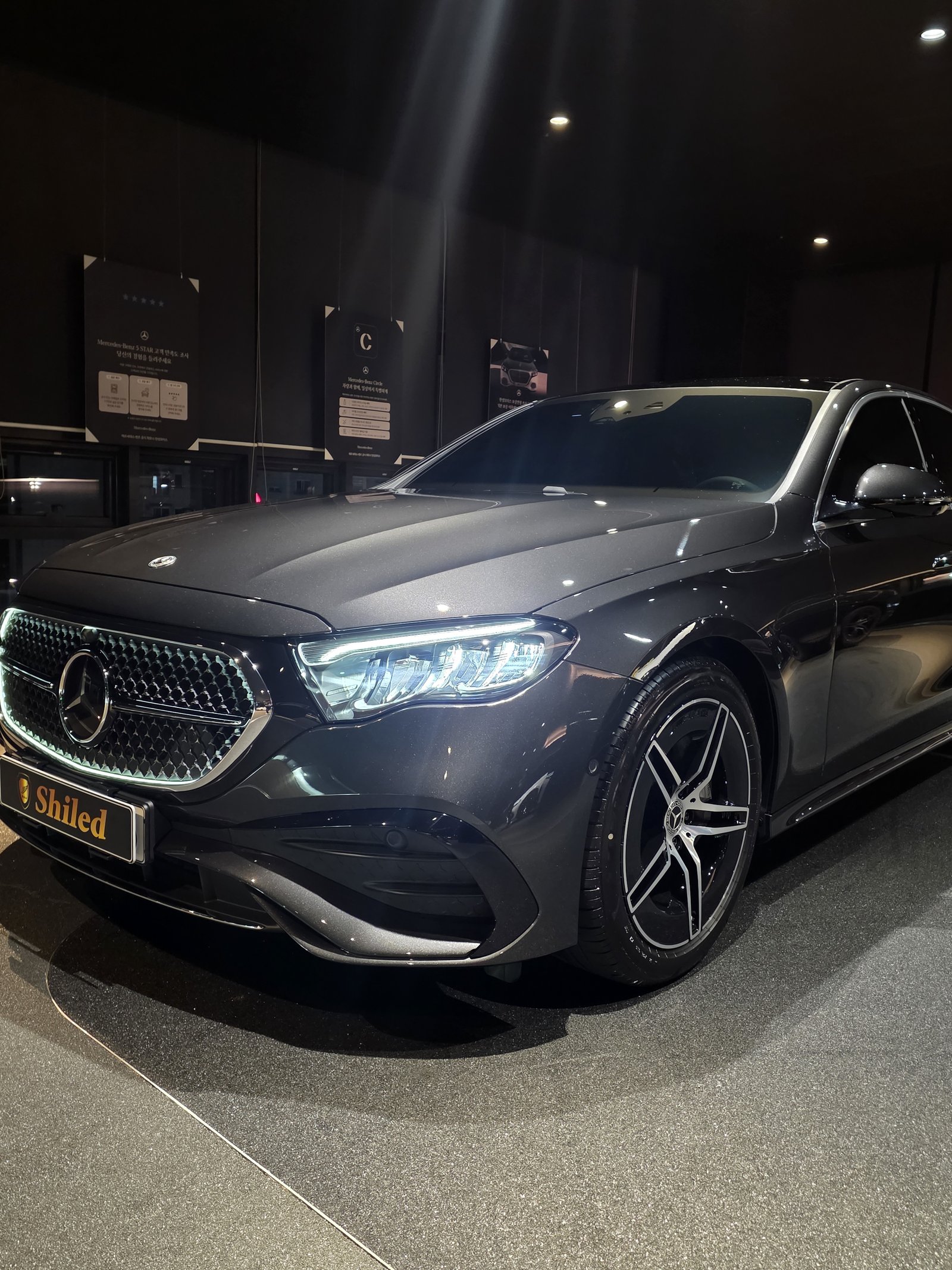E200 AMG 신차 보닛 반사 - 부산 유리막코팅