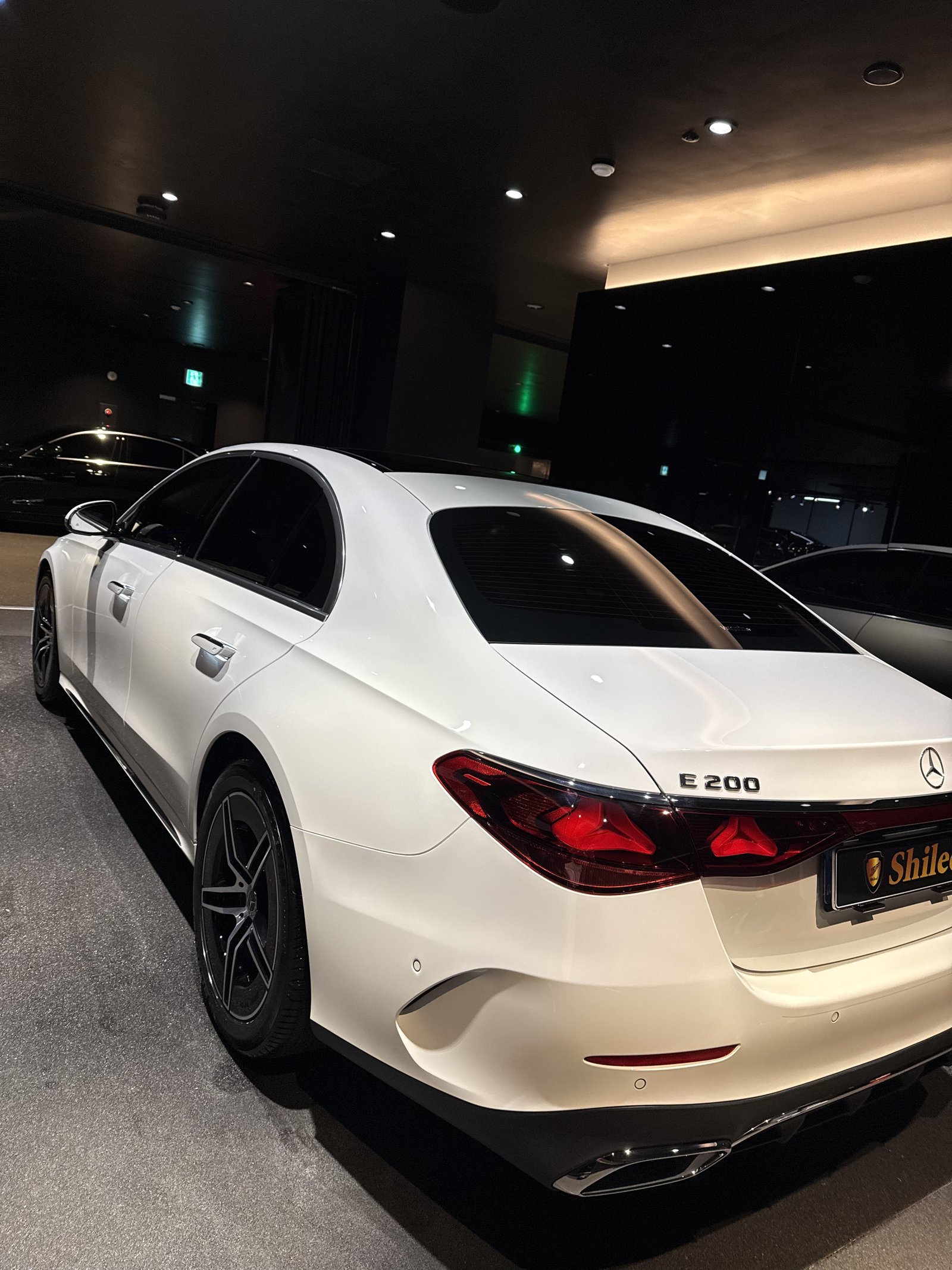 E200 AMG 신차 후면 - 부산 쉴드광택 신차코팅