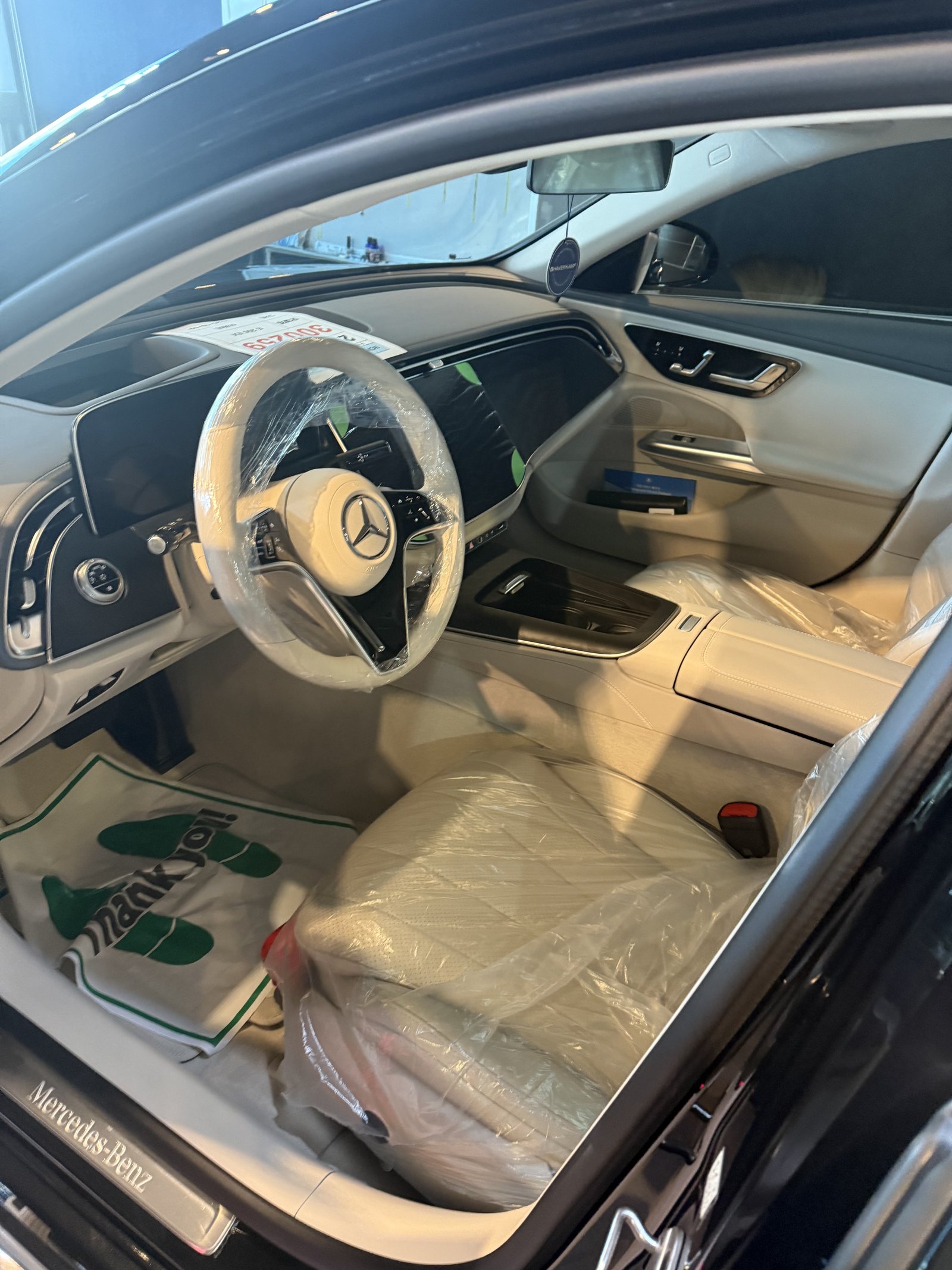 E200 EX 실내 - 출고 전 컨디션